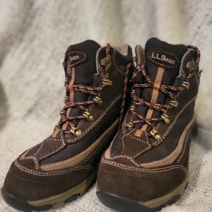 LLBean women's hiking boots size 7.5